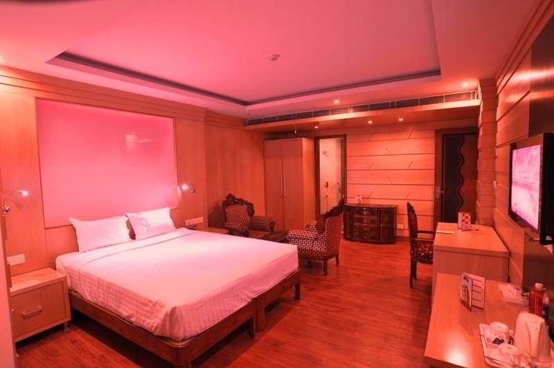 Hotel Emarald, New Delhi Phòng bức ảnh